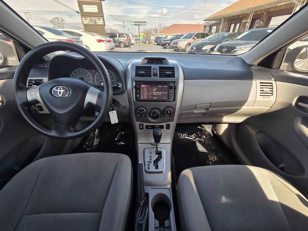 Toyota Corolla LE 2013