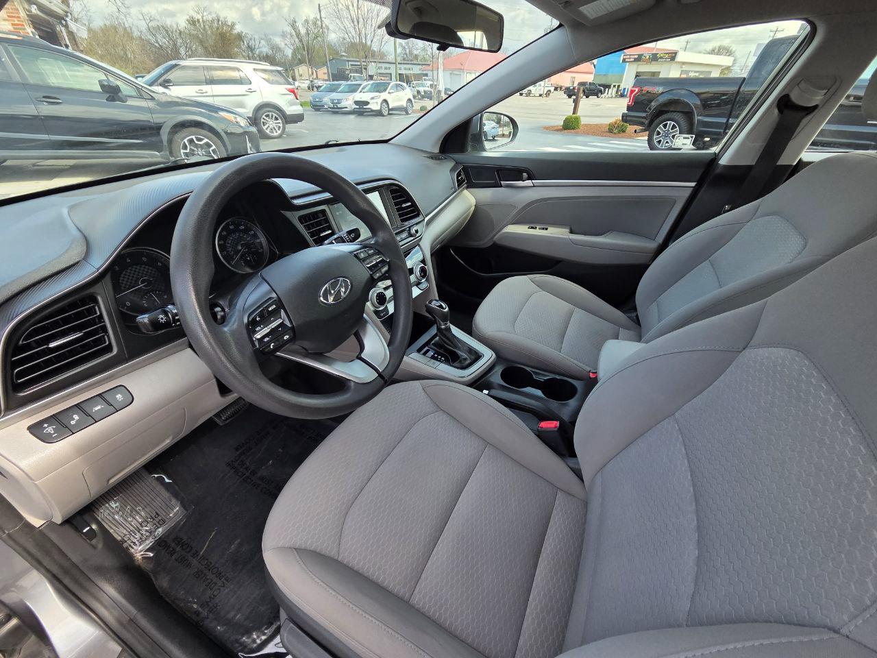 Hyundai Elantra SEL 2019
