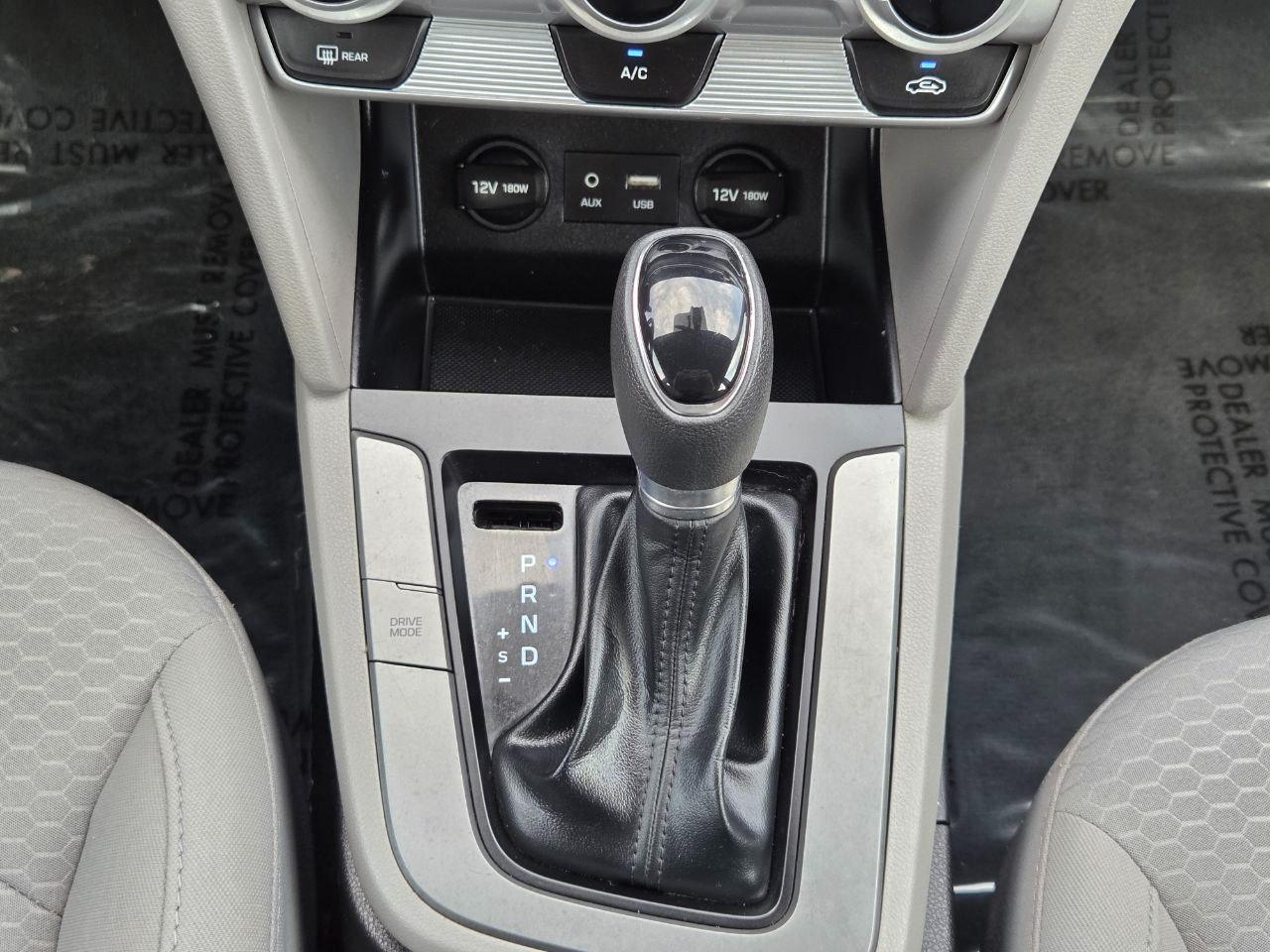 Hyundai Elantra SEL 2019