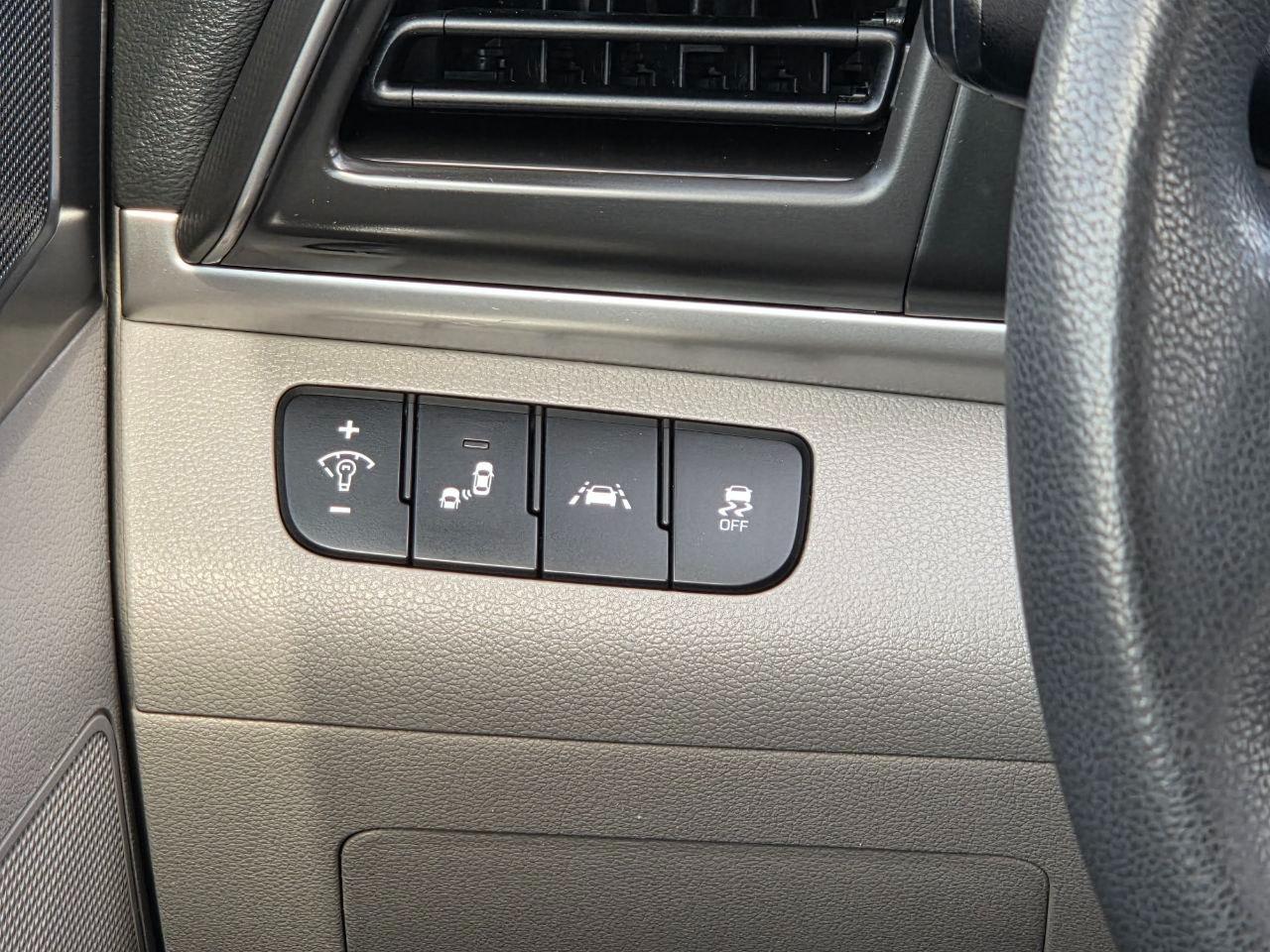 Hyundai Elantra SEL 2019