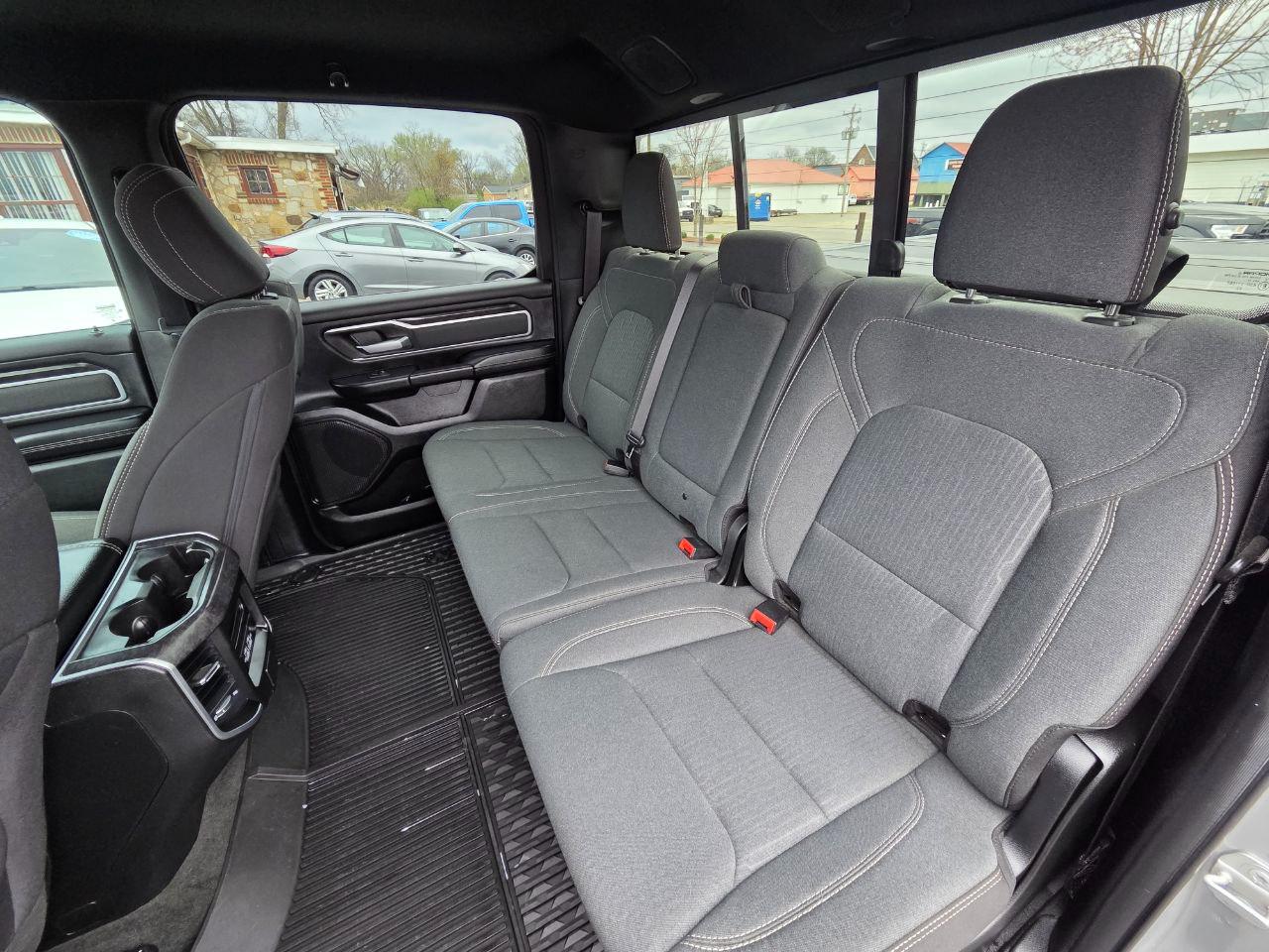 RAM 1500 Big Horn Crew Cab SWB 2WD 2023