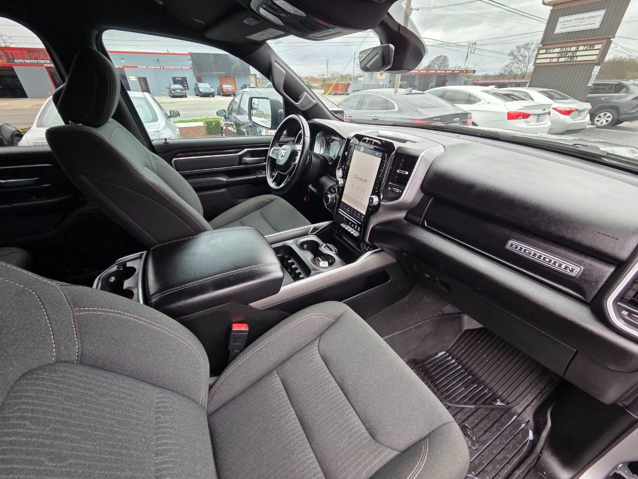 RAM 1500 Big Horn Crew Cab SWB 2WD 2023