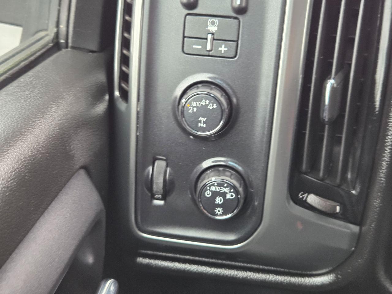 Chevrolet Silverado 1500 LT Crew Cab 4WD 2018