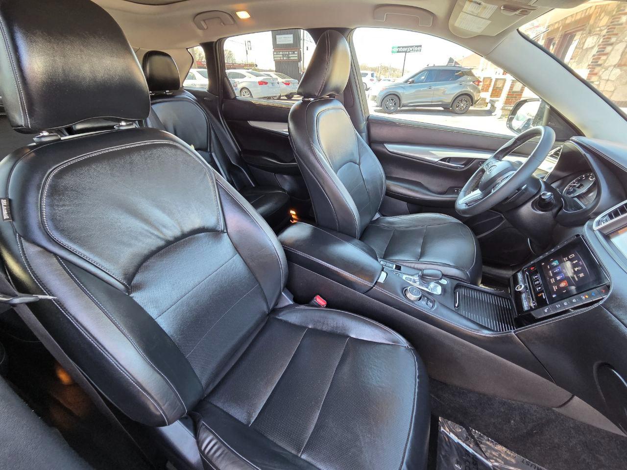 Infiniti QX50 ESSENTIAL AWD 2019