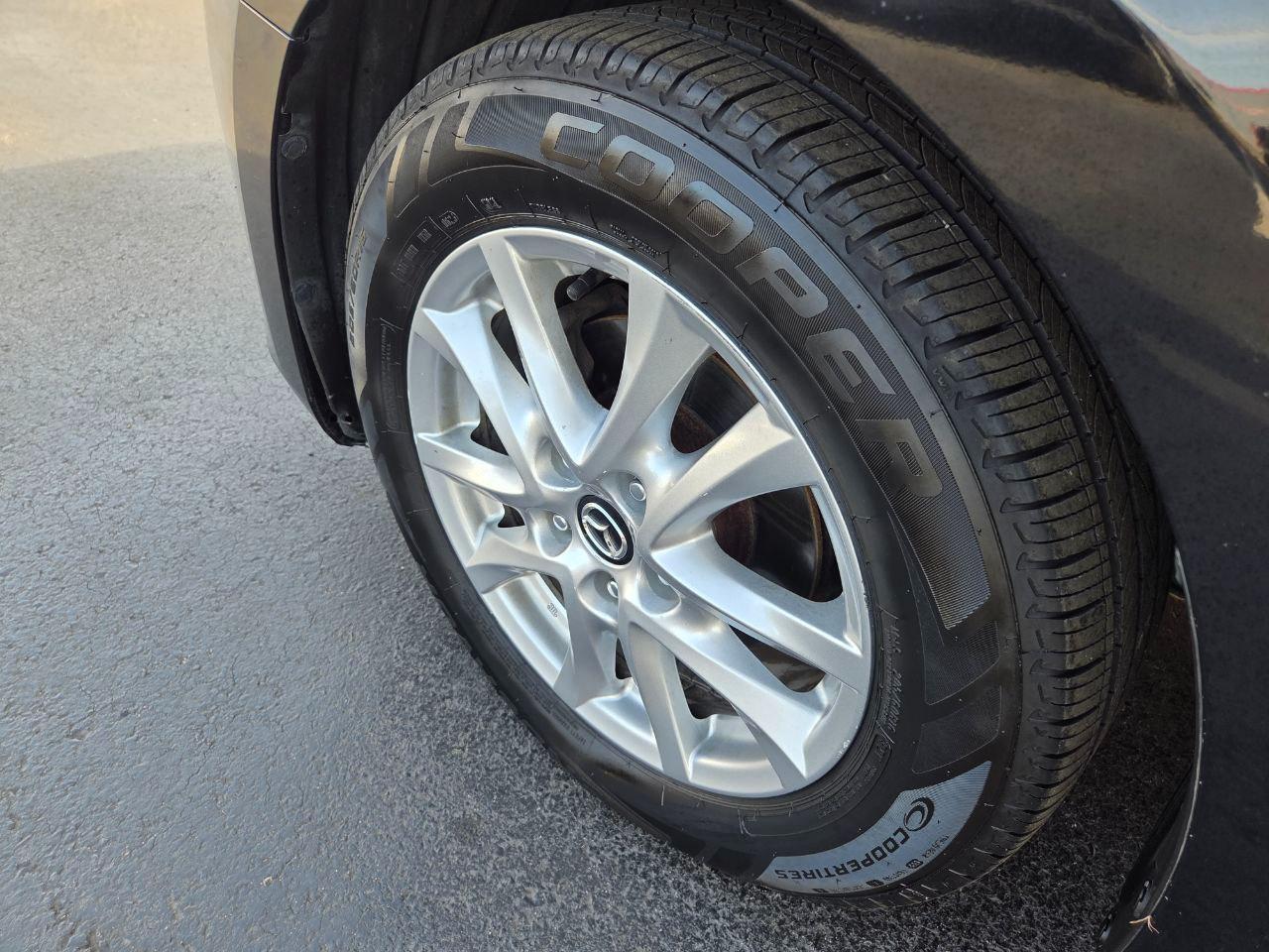 Mazda MAZDA3 i Touring AT 4-Door 2014