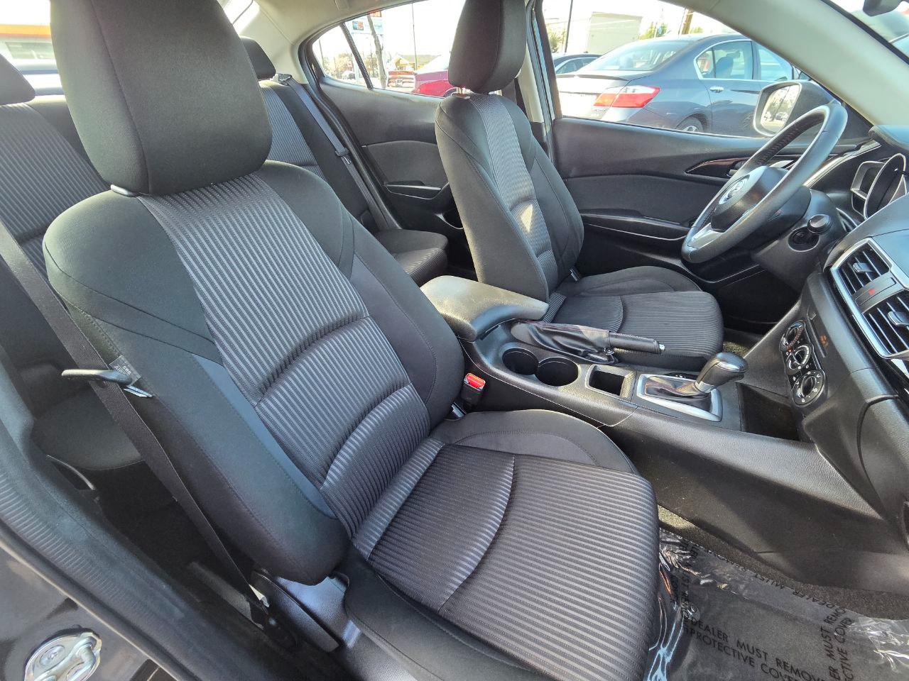 Mazda MAZDA3 i Touring AT 4-Door 2014