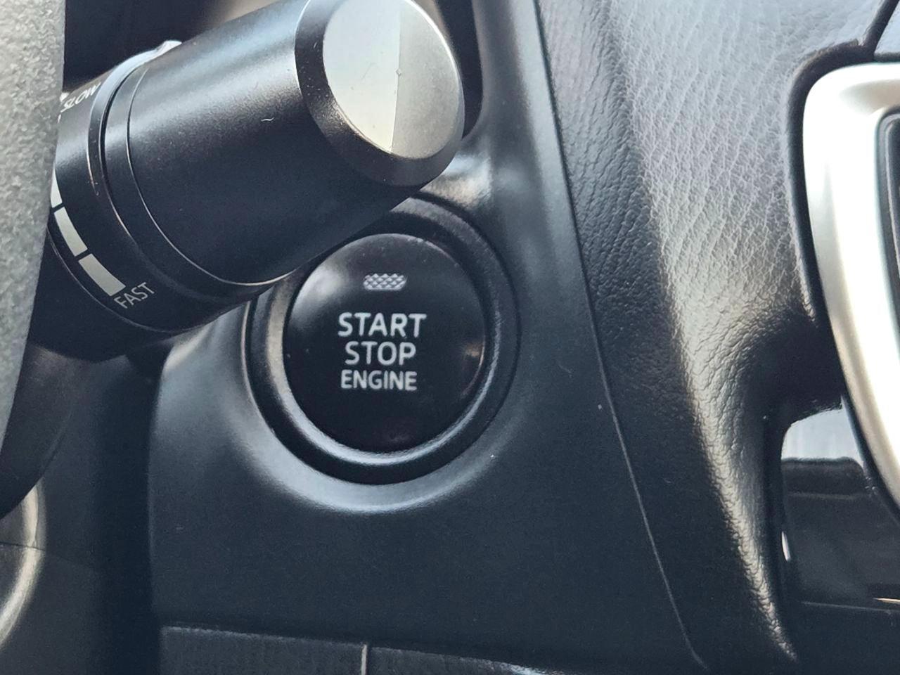 Mazda MAZDA3 i Touring AT 4-Door 2014