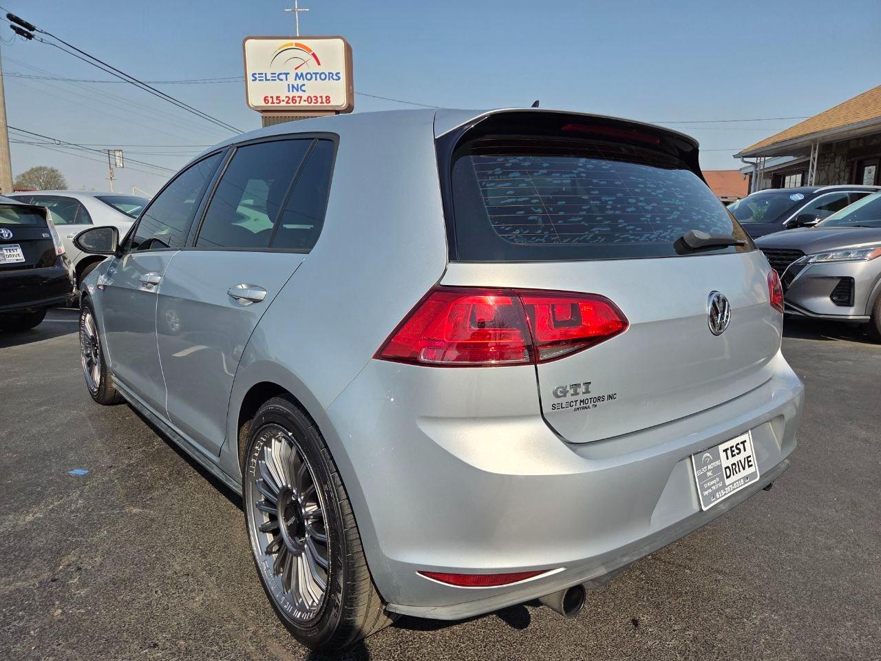 Volkswagen Golf GTI S 6A 4-Door 2017