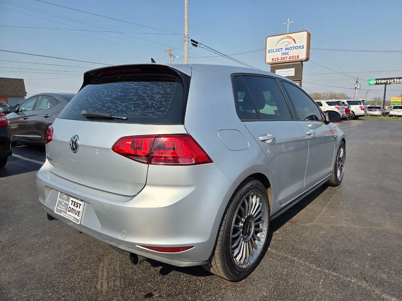 Volkswagen Golf GTI S 6A 4-Door 2017