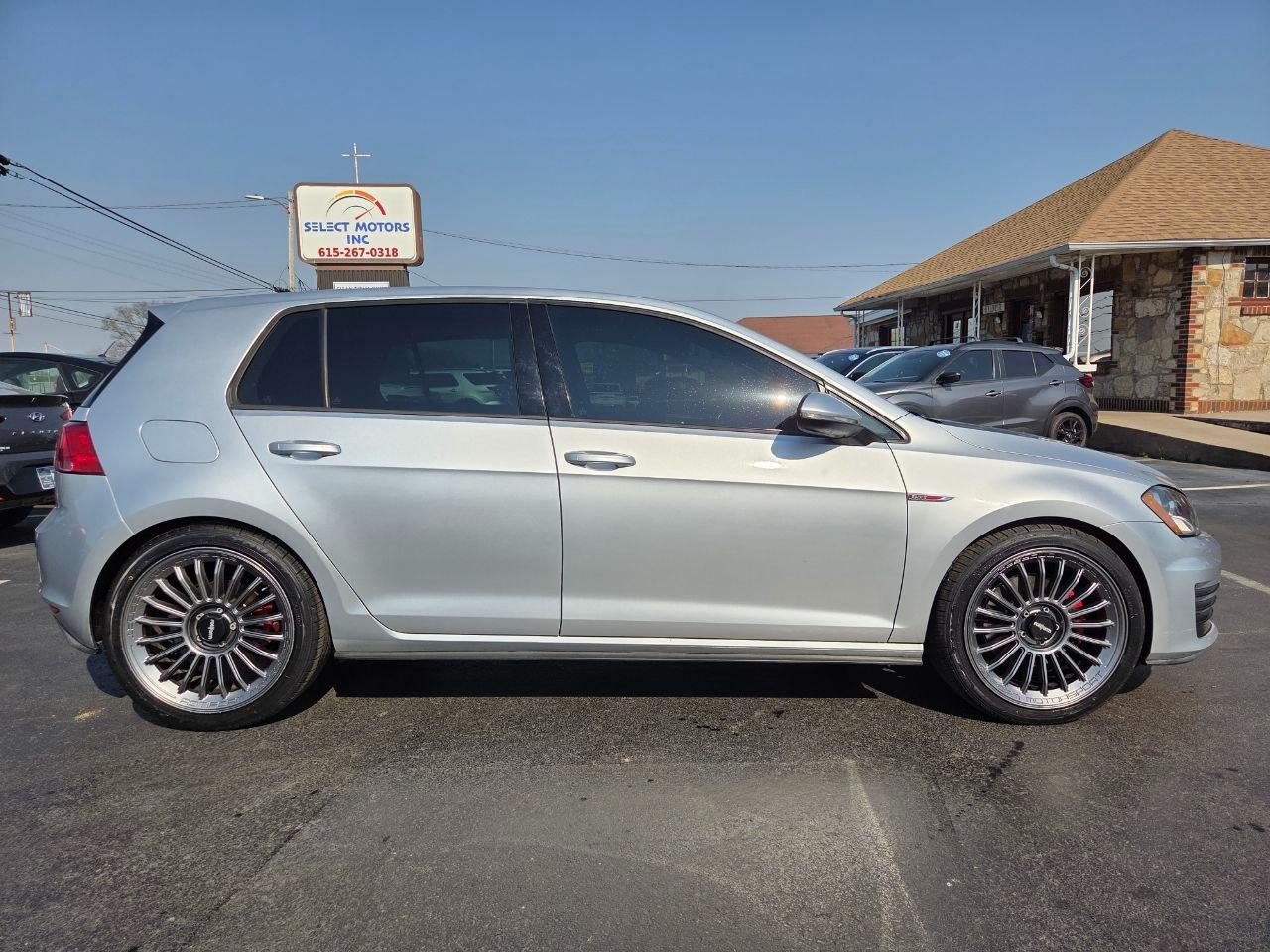 Volkswagen Golf GTI S 6A 4-Door 2017