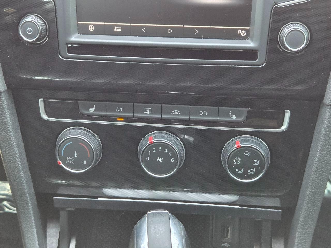 Volkswagen Golf GTI S 6A 4-Door 2017