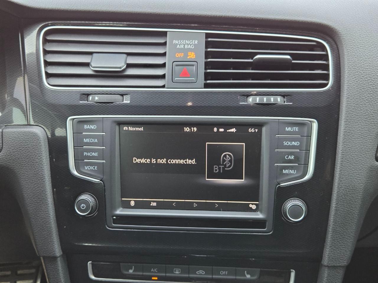 Volkswagen Golf GTI S 6A 4-Door 2017