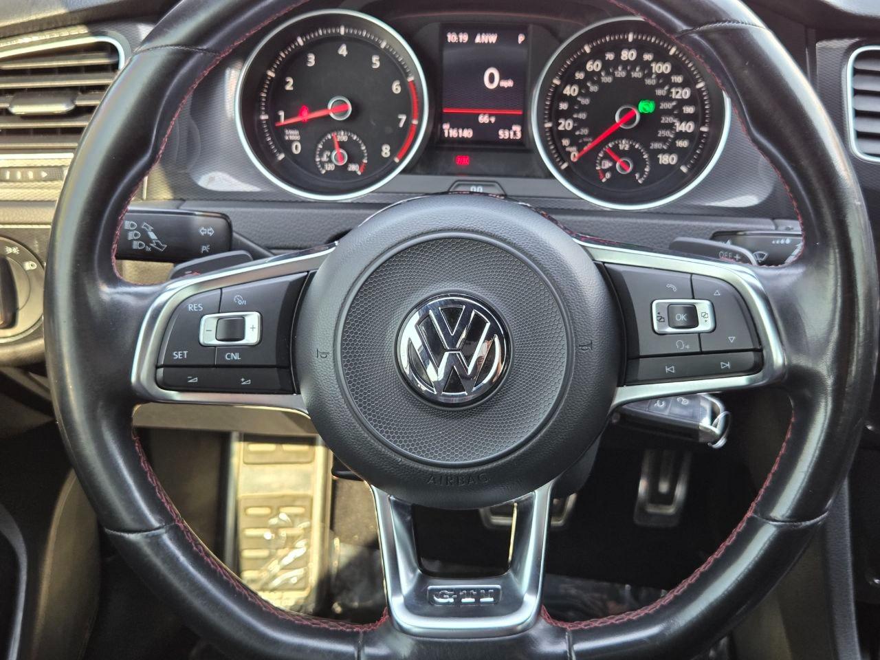 Volkswagen Golf GTI S 6A 4-Door 2017