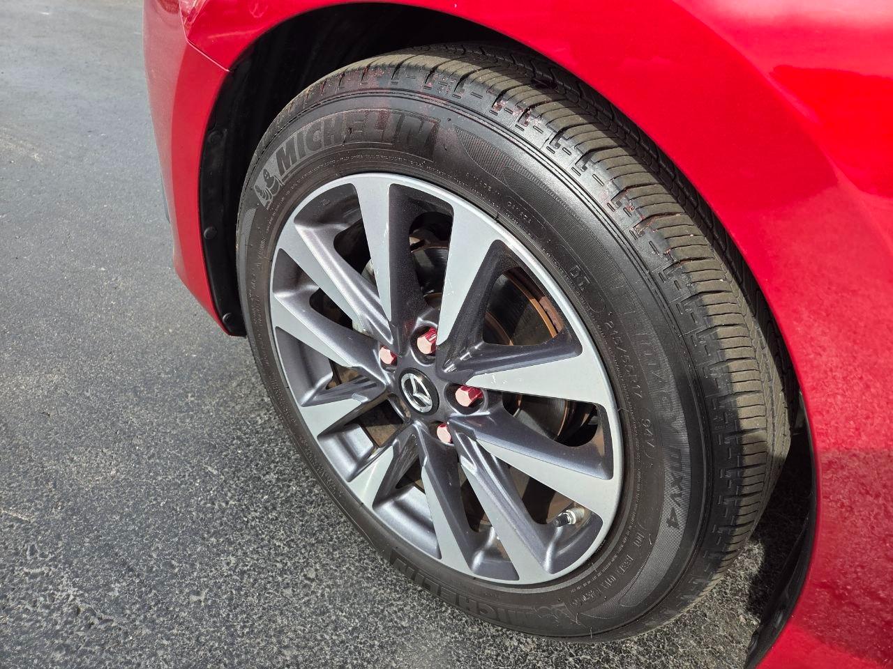 Mazda MAZDA3 i Touring MT 4-Door 2016