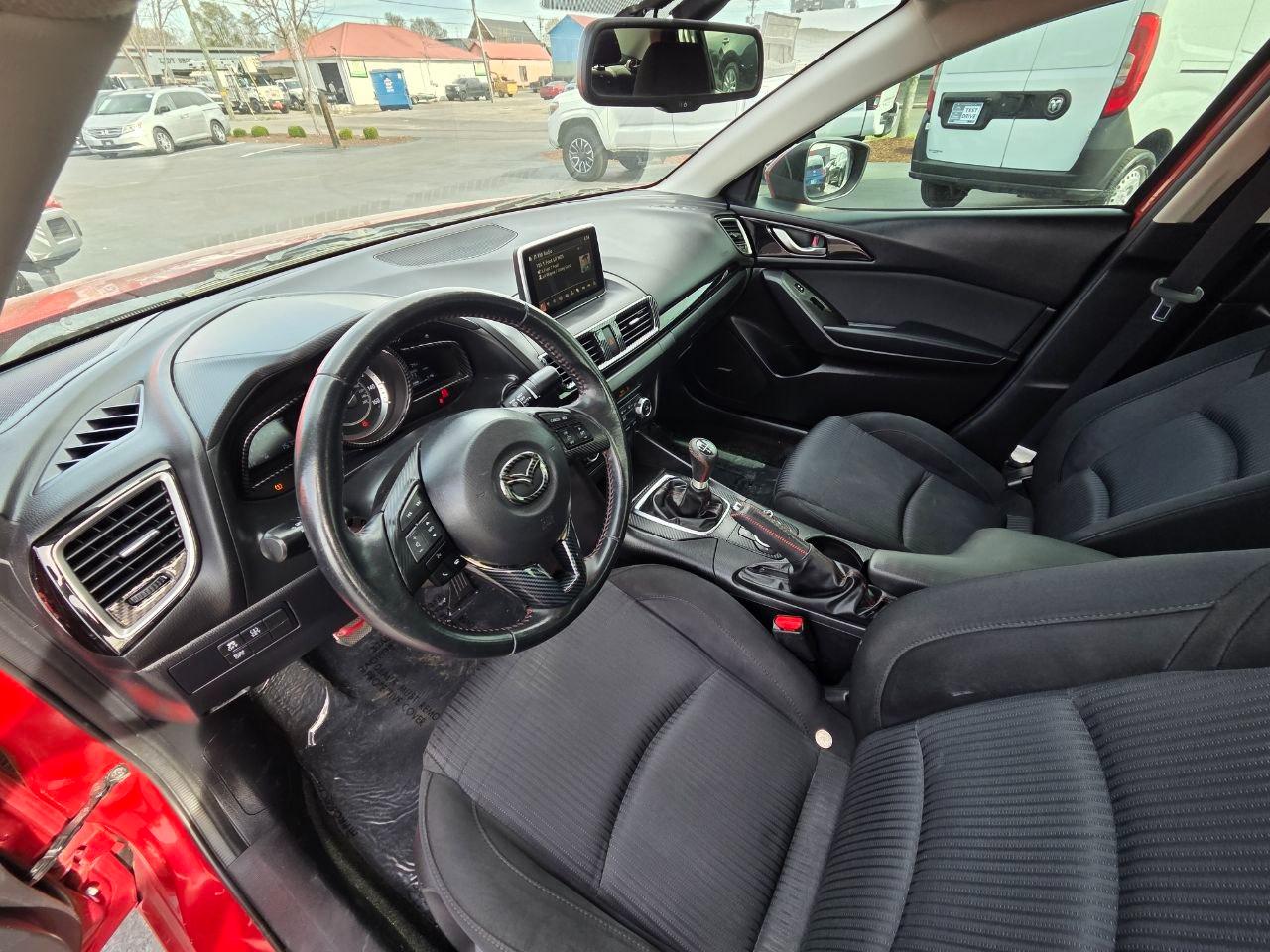 Mazda MAZDA3 i Touring MT 4-Door 2016