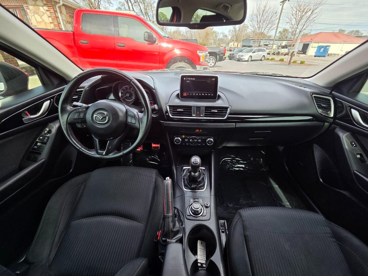 Mazda MAZDA3 i Touring MT 4-Door 2016