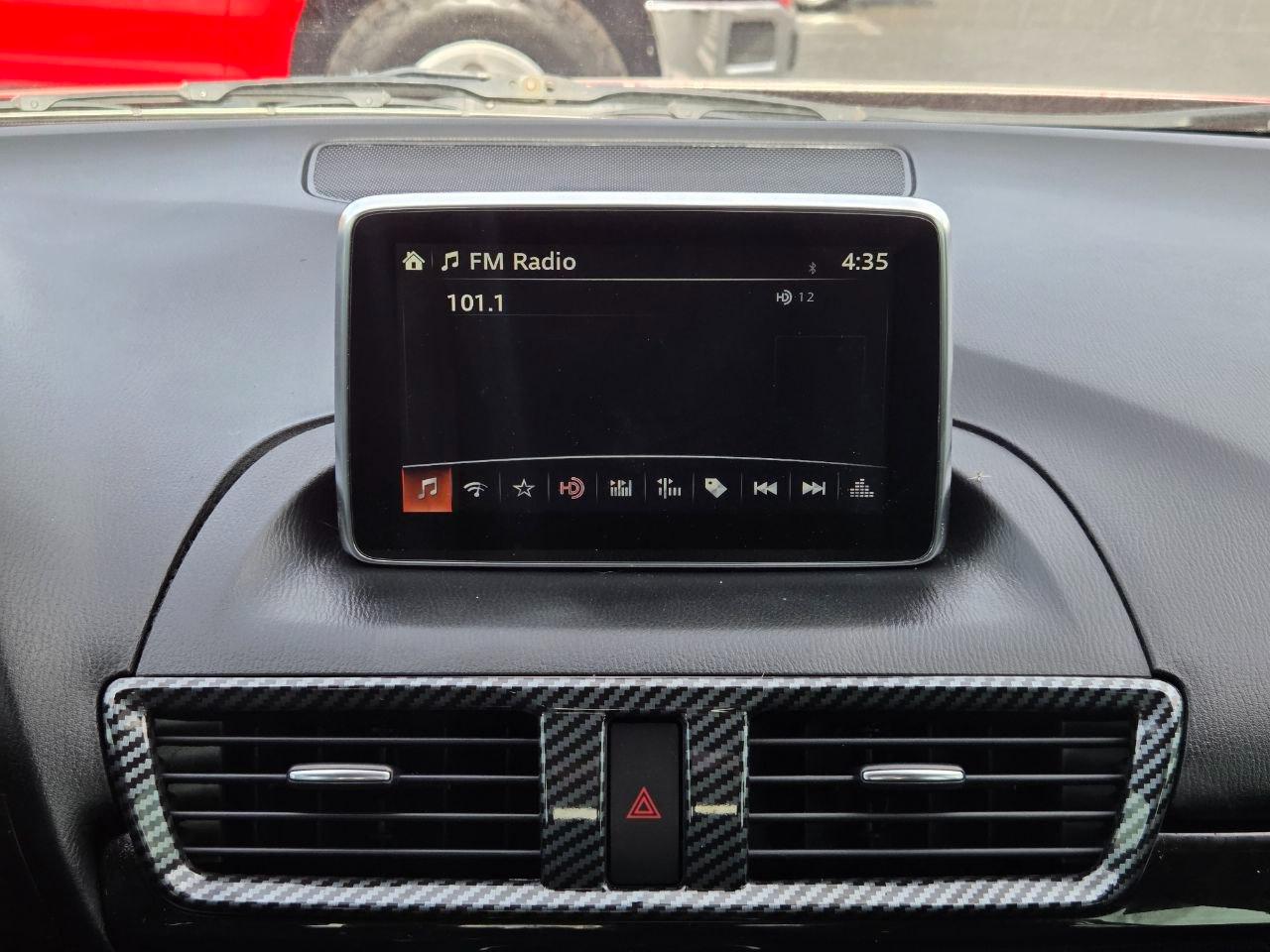 Mazda MAZDA3 i Touring MT 4-Door 2016