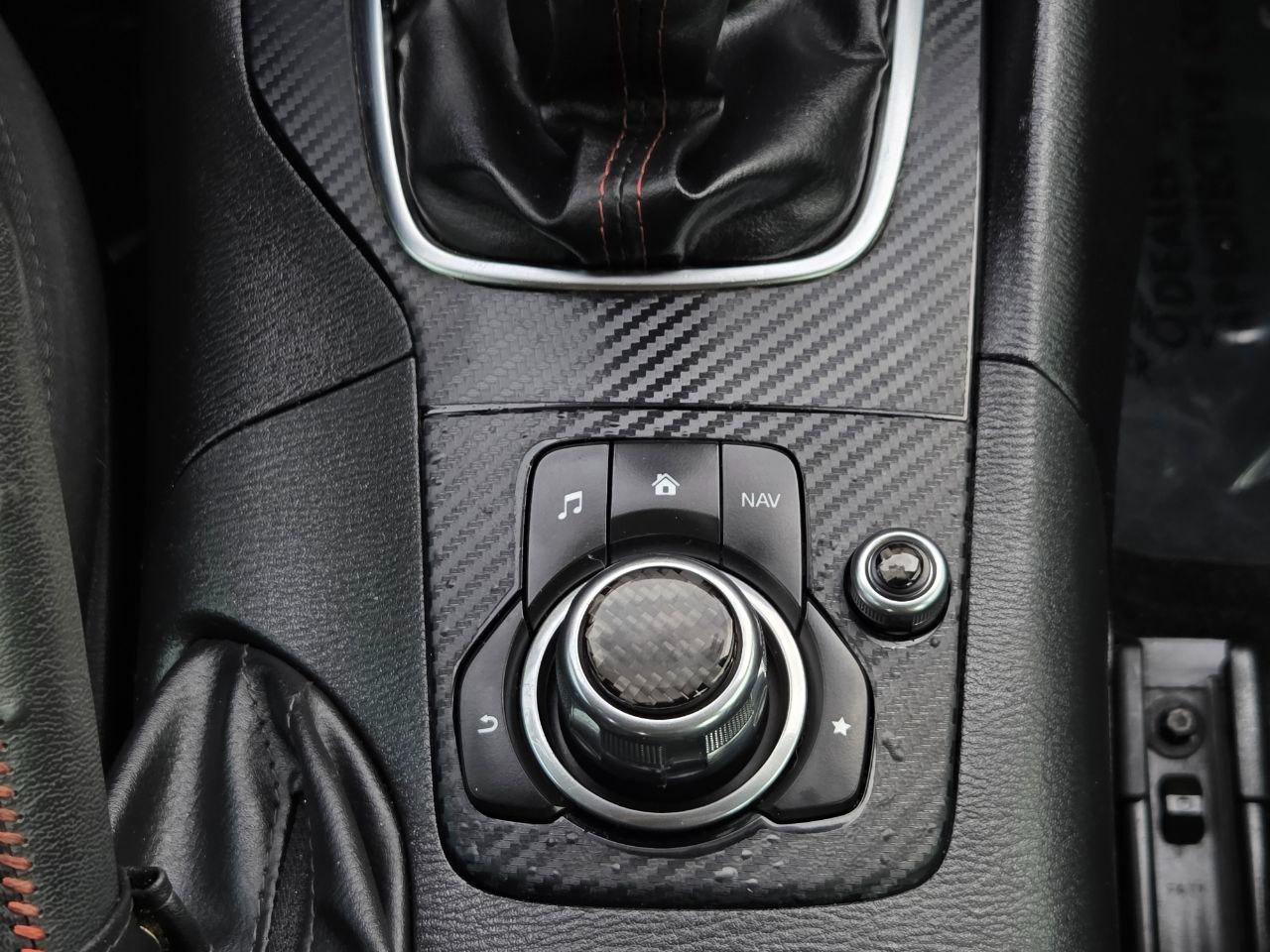 Mazda MAZDA3 i Touring MT 4-Door 2016