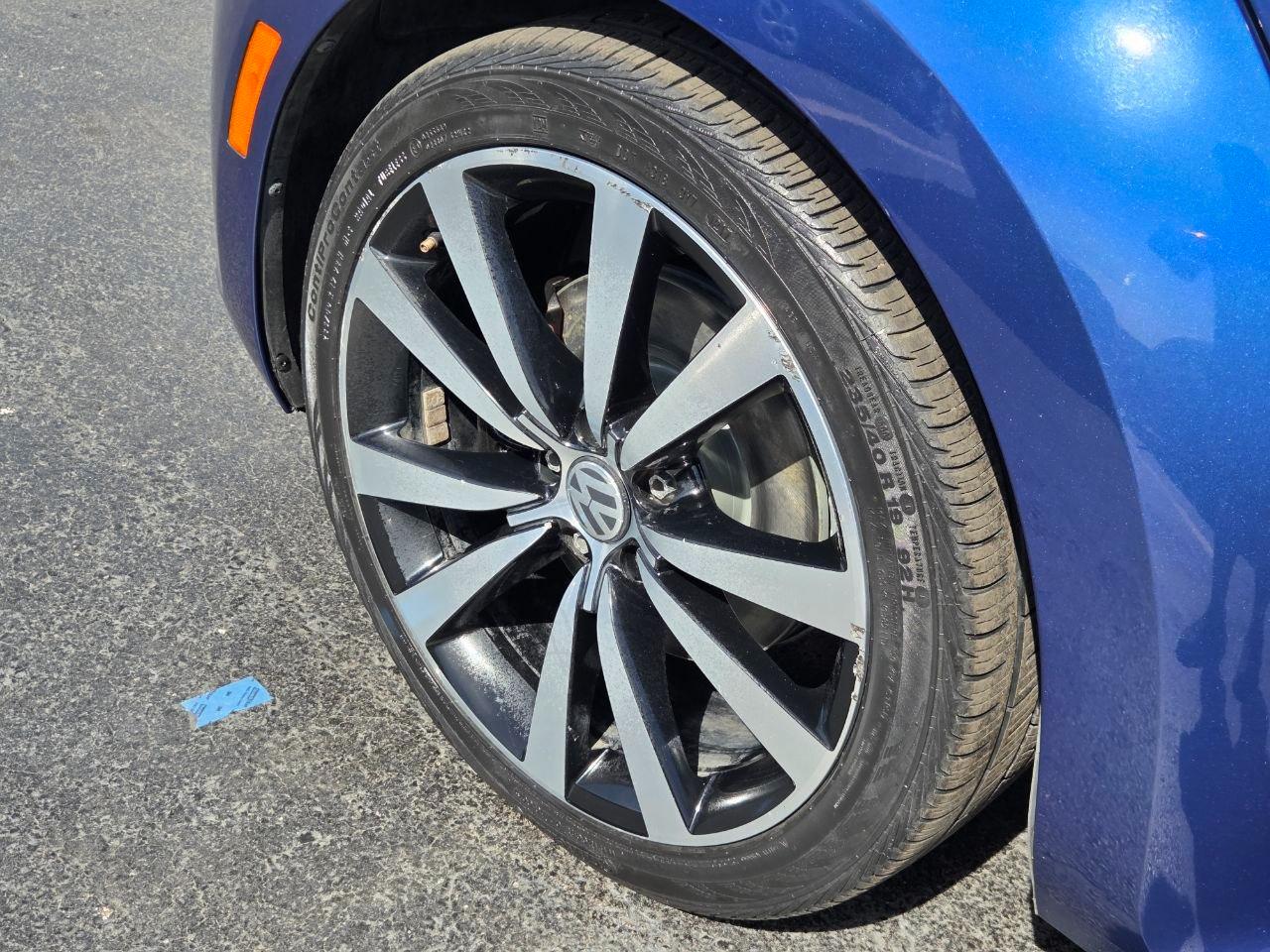 Volkswagen Beetle 2.0T Turbo 2012