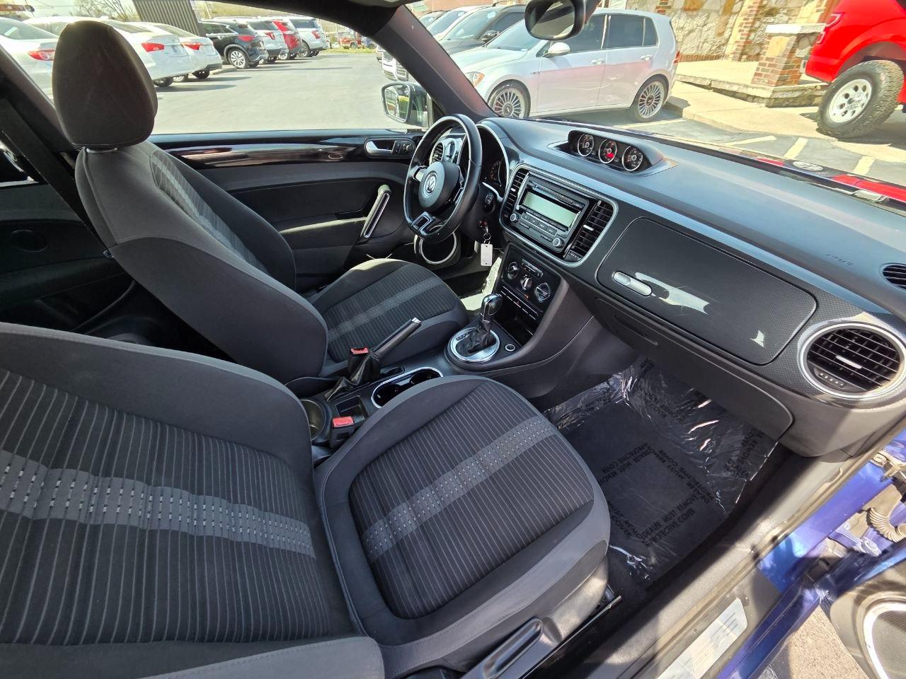 Volkswagen Beetle 2.0T Turbo 2012