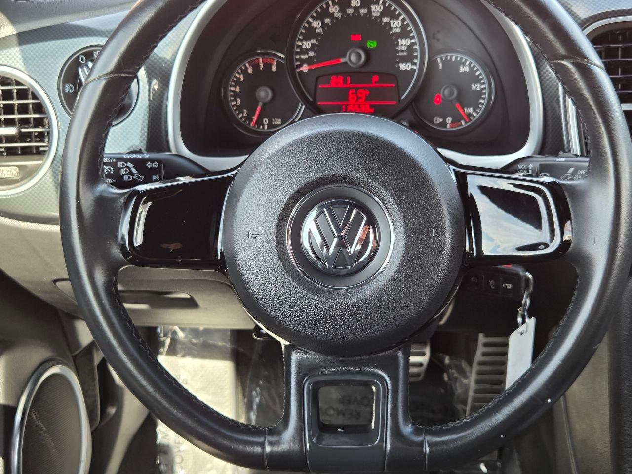 Volkswagen Beetle 2.0T Turbo 2012