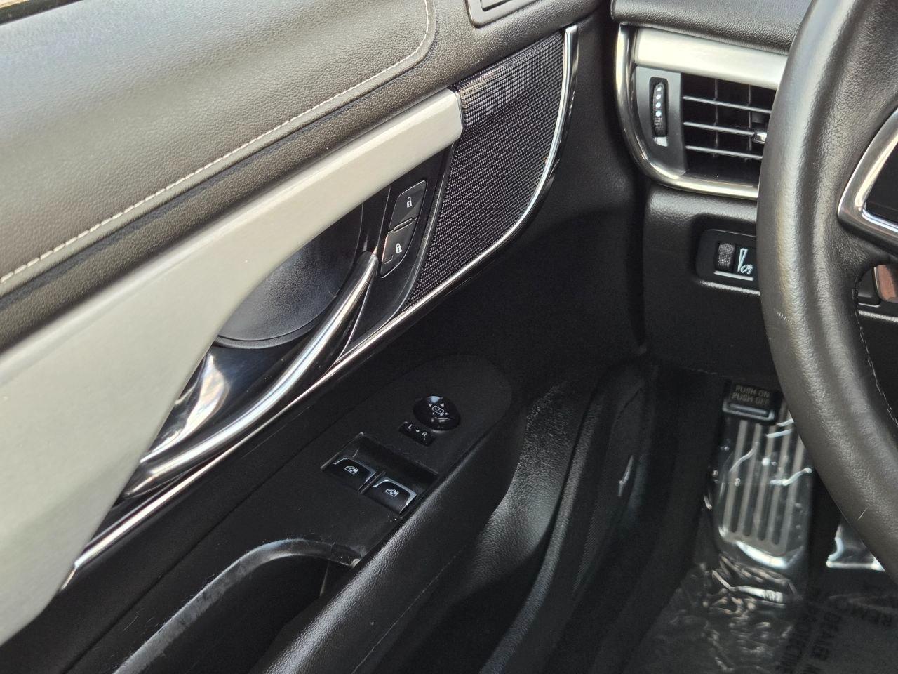 Cadillac ATS Coupe 2.0L Turbo Luxury RWD 2015