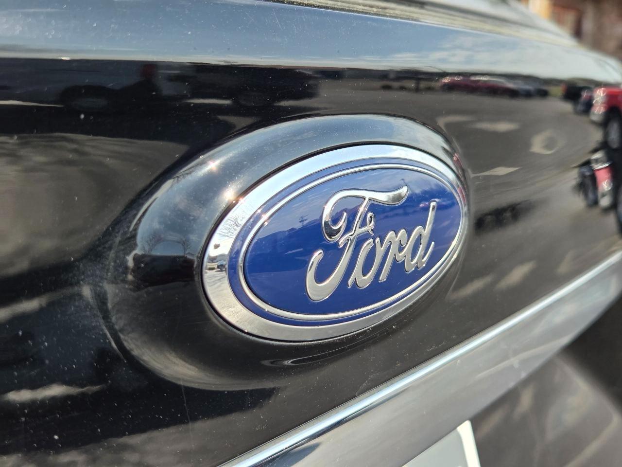 Ford Edge SEL FWD 2019