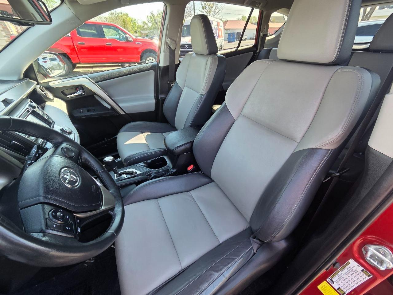 Toyota RAV4 Limited FWD 2014