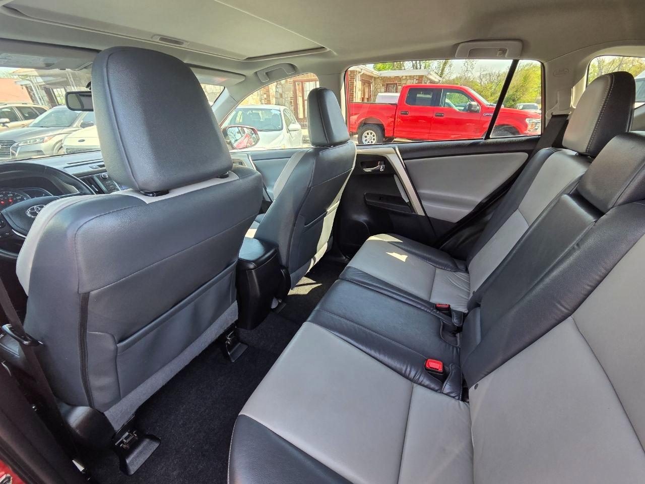 Toyota RAV4 Limited FWD 2014