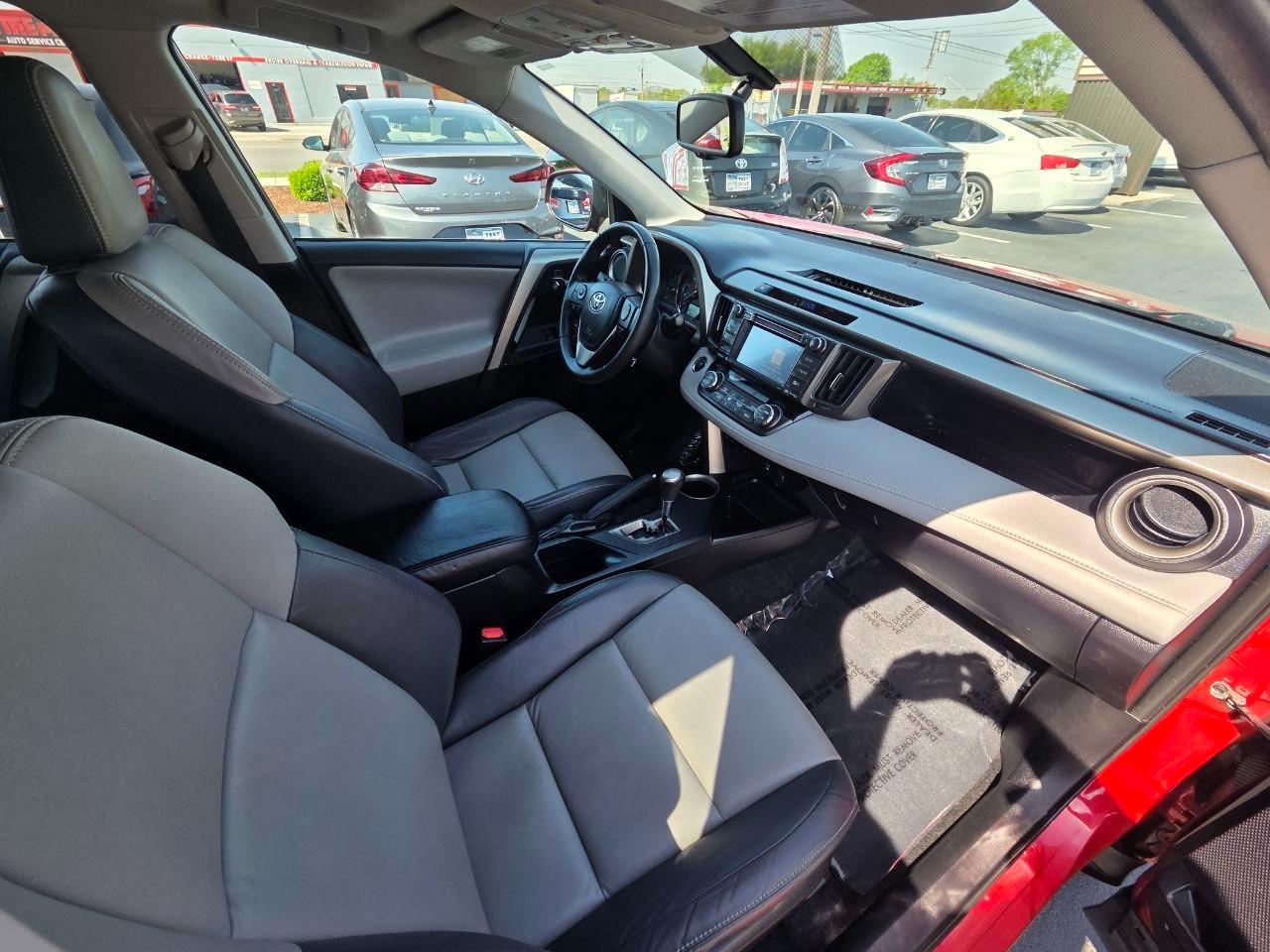 Toyota RAV4 Limited FWD 2014