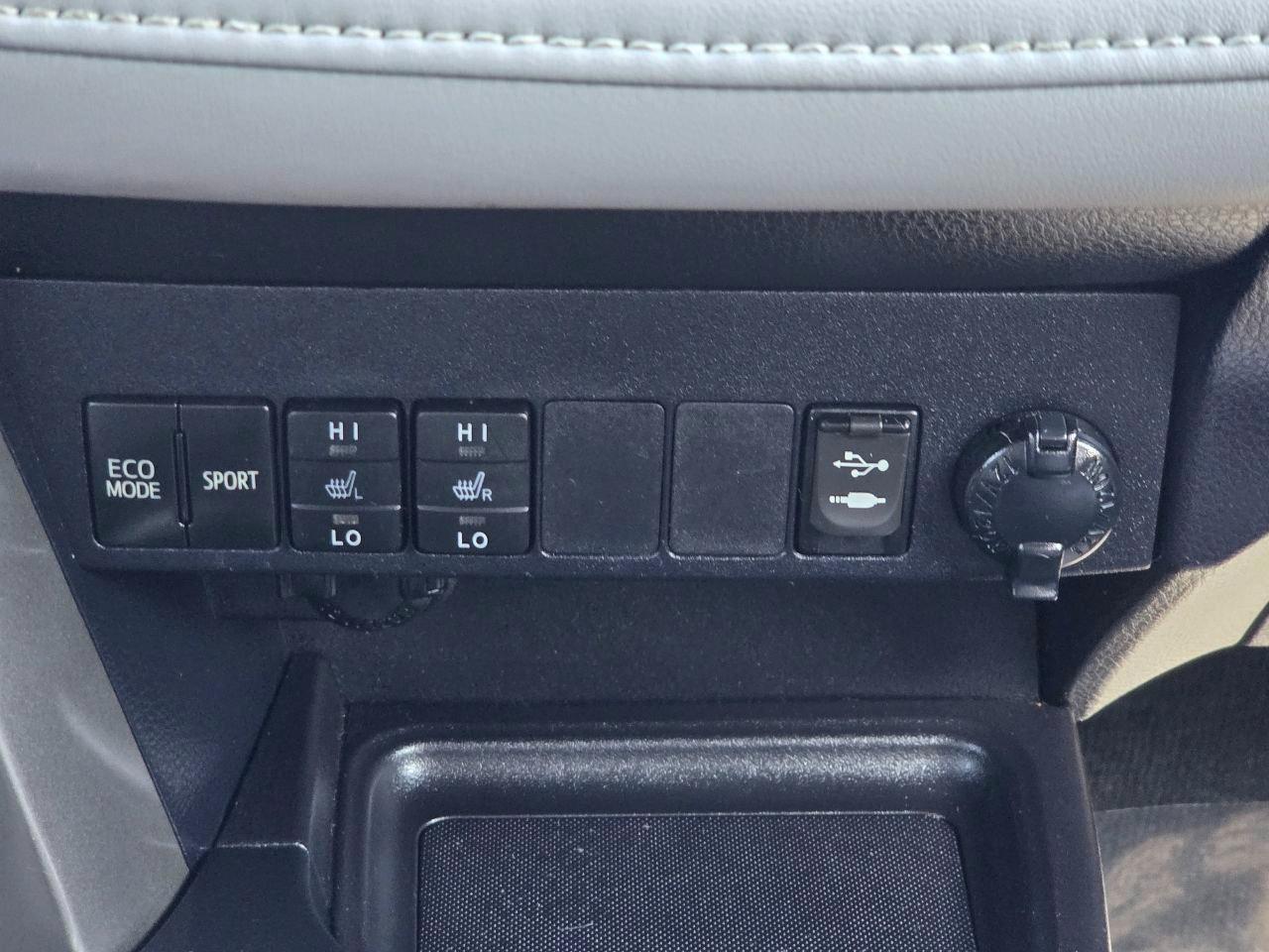 Toyota RAV4 Limited FWD 2014