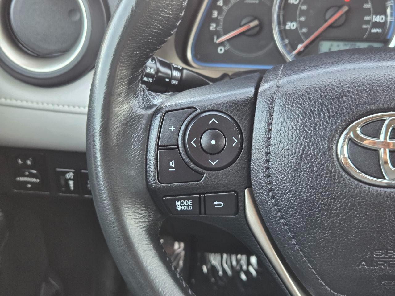 Toyota RAV4 Limited FWD 2014