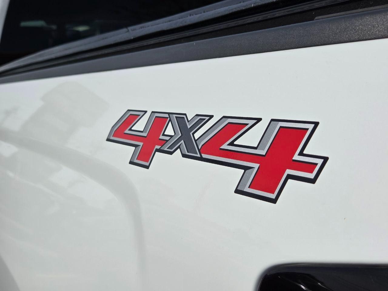 Chevrolet Silverado 1500 LT Crew Cab 4WD 2016