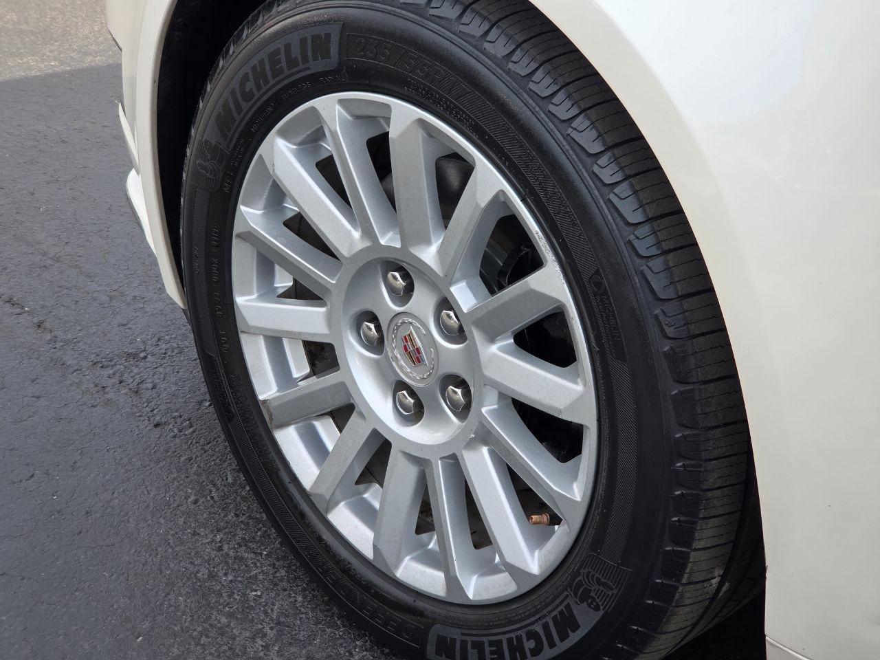 Cadillac CTS 3.0L Luxury 2010