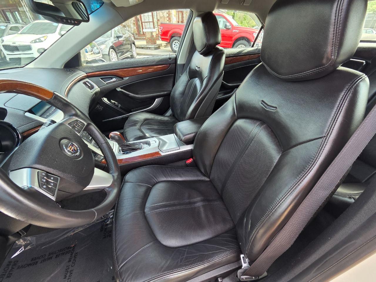 Cadillac CTS 3.0L Luxury 2010