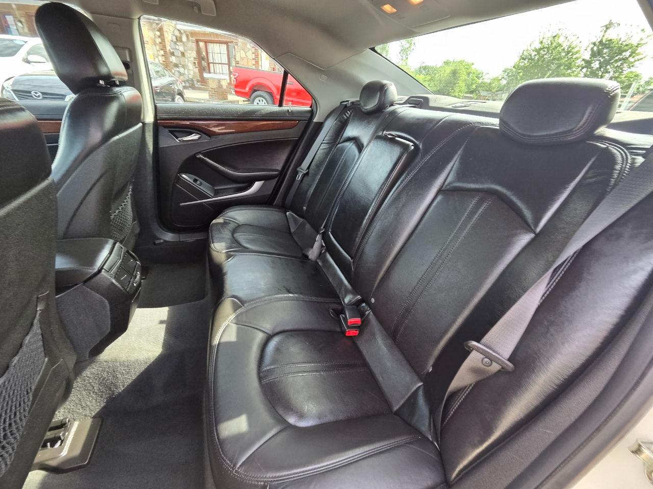 Cadillac CTS 3.0L Luxury 2010