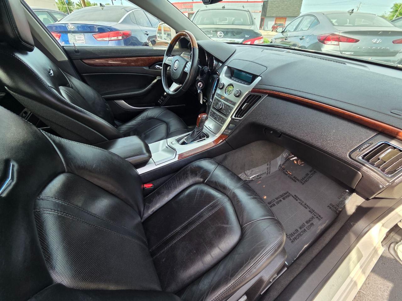 Cadillac CTS 3.0L Luxury 2010