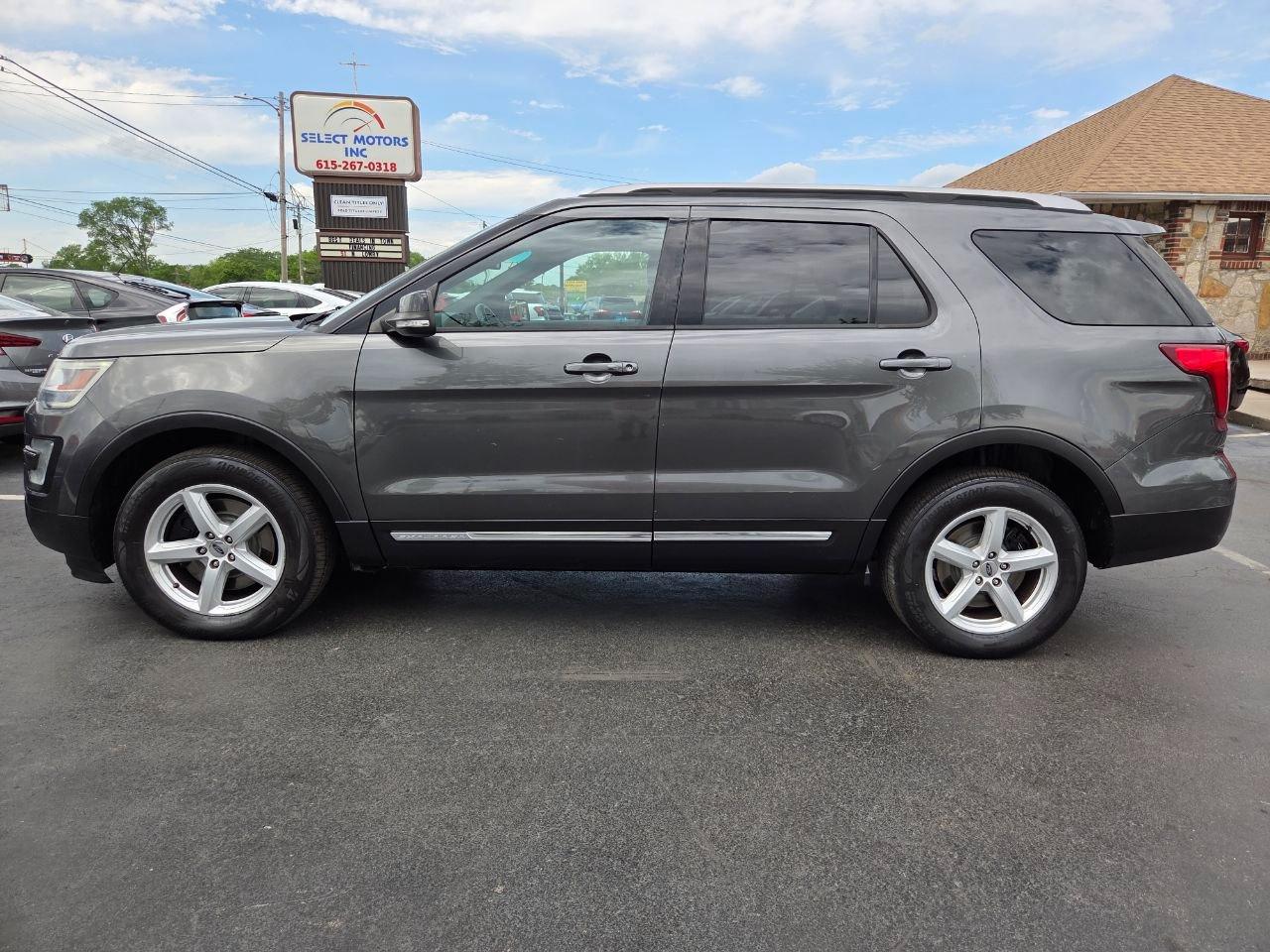 Ford Explorer XLT 4WD 2017