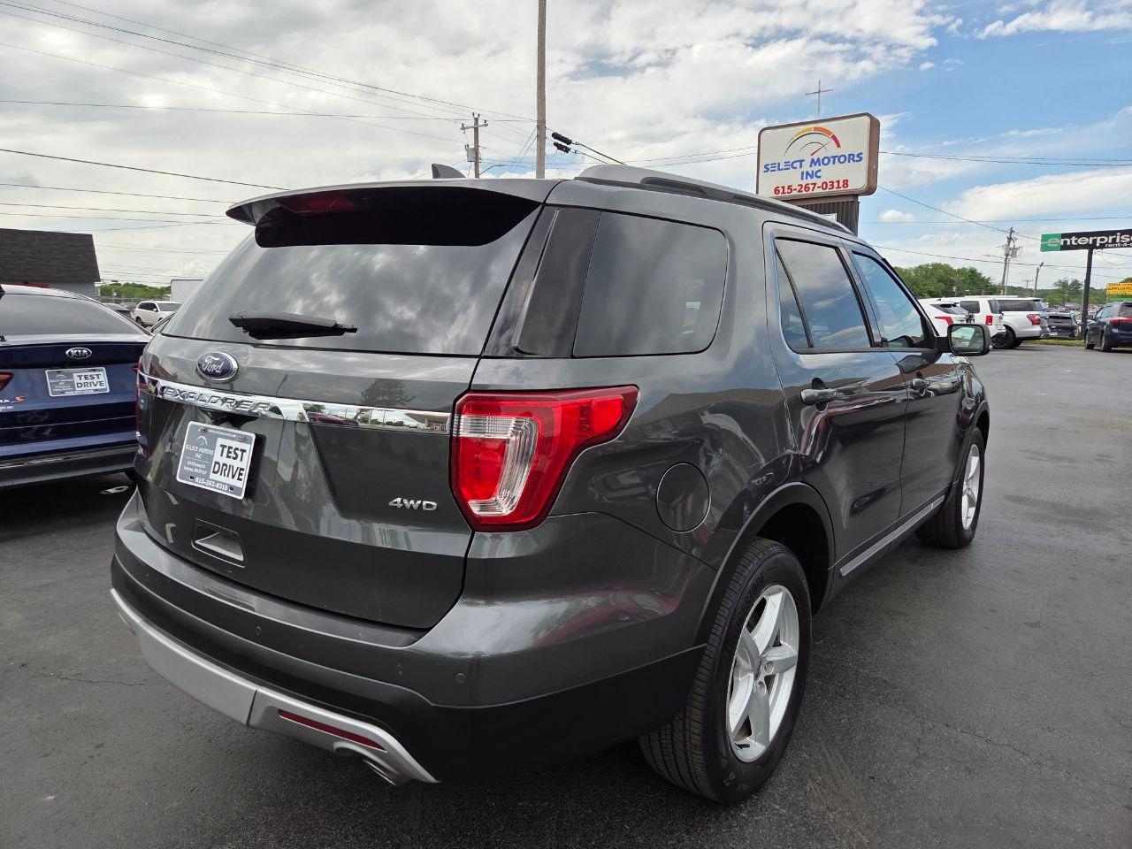 Ford Explorer XLT 4WD 2017