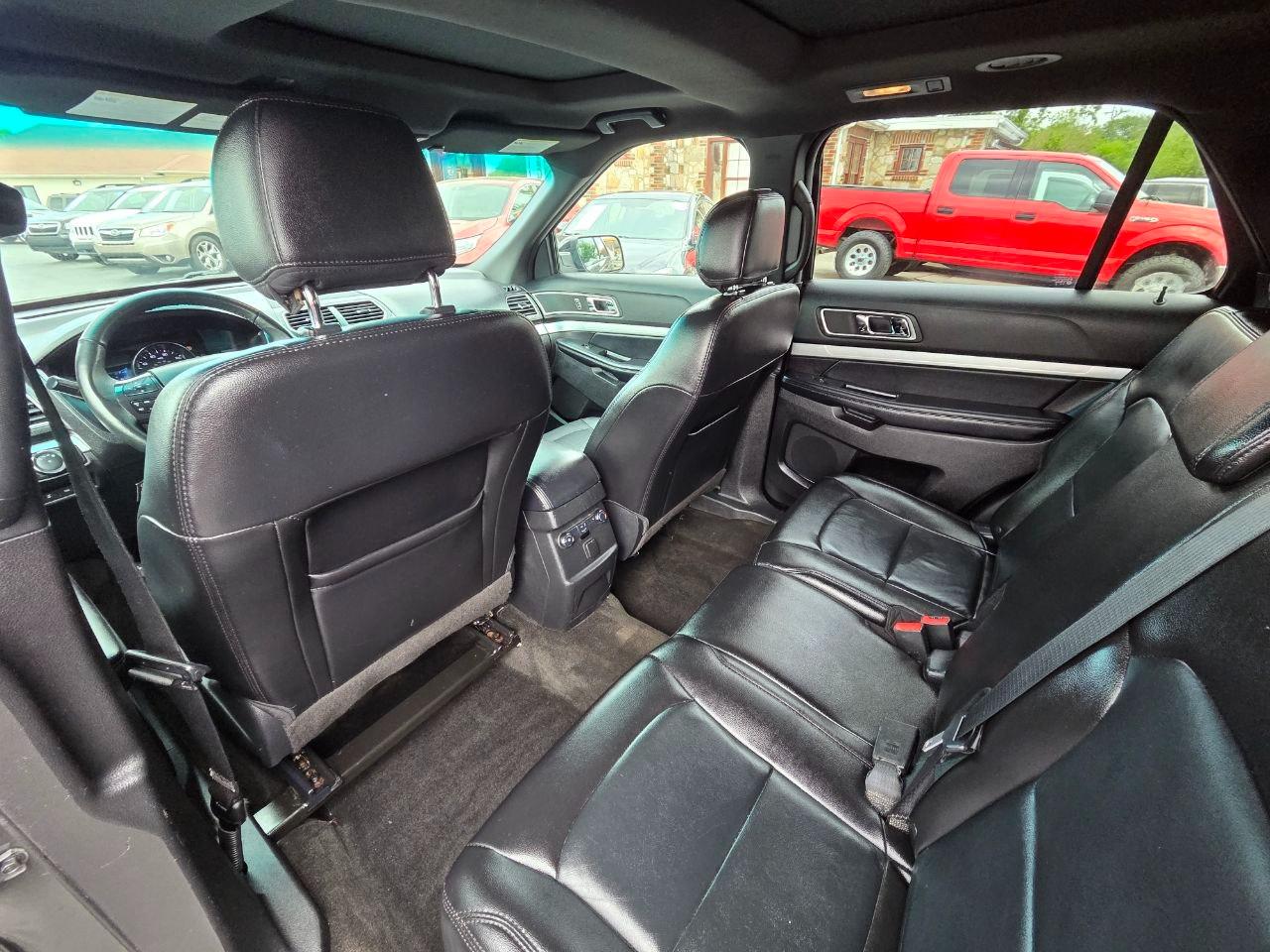 Ford Explorer XLT 4WD 2017