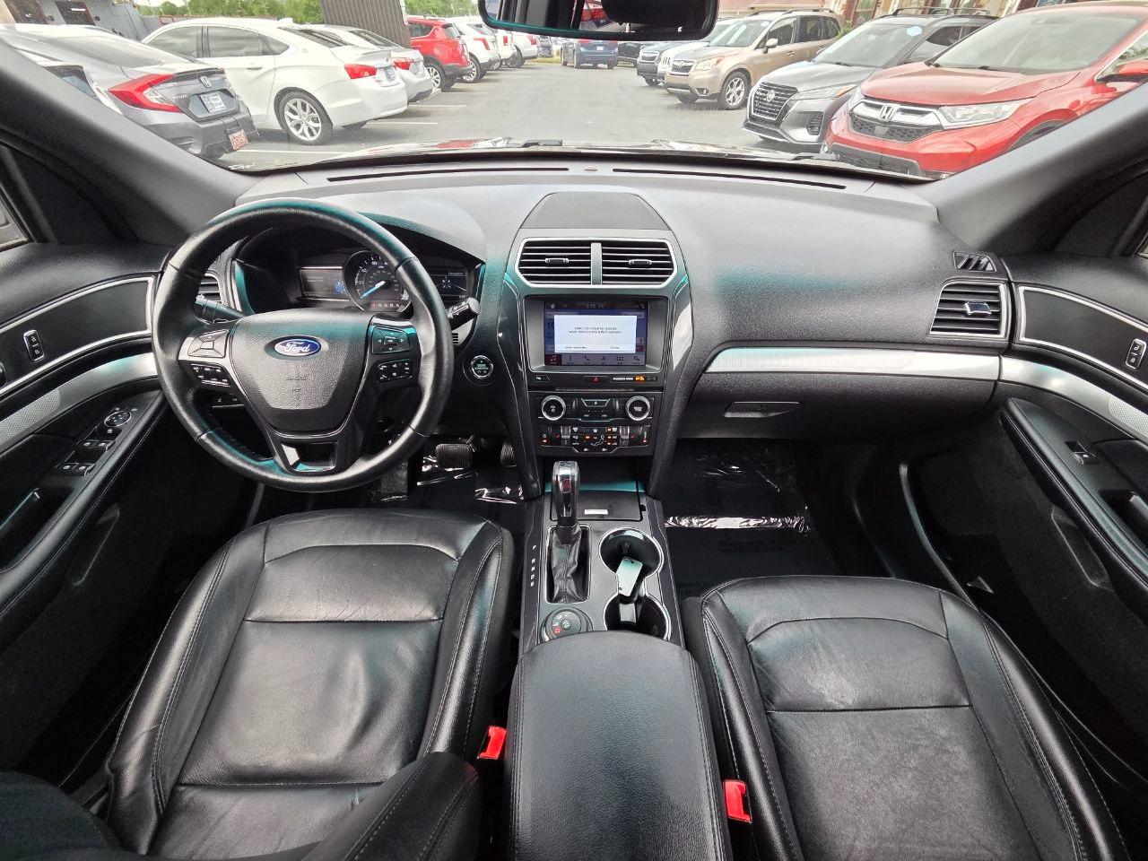 Ford Explorer XLT 4WD 2017