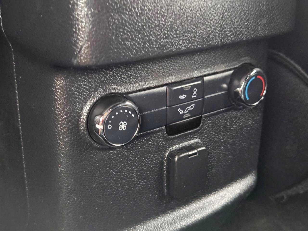 Ford Explorer XLT 4WD 2017