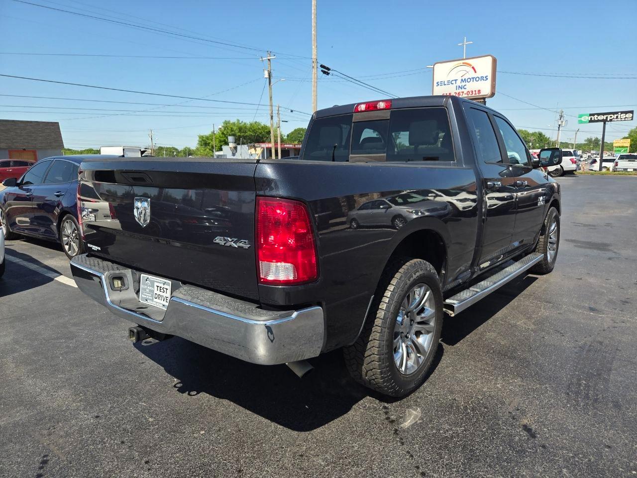 RAM 1500 Big Horn Quad Cab 2WD 2016