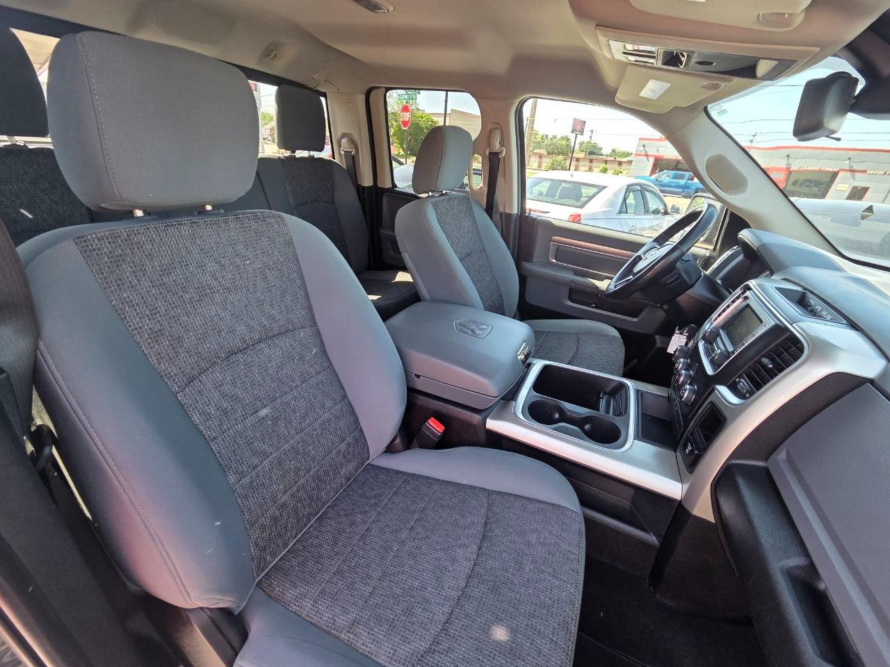 RAM 1500 Big Horn Quad Cab 2WD 2016