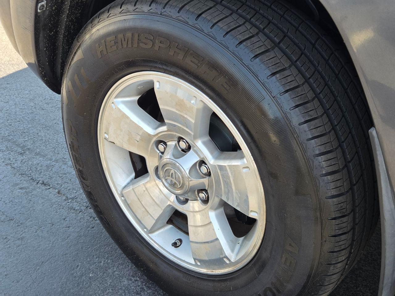 Toyota 4Runner SR5 2WD 2004