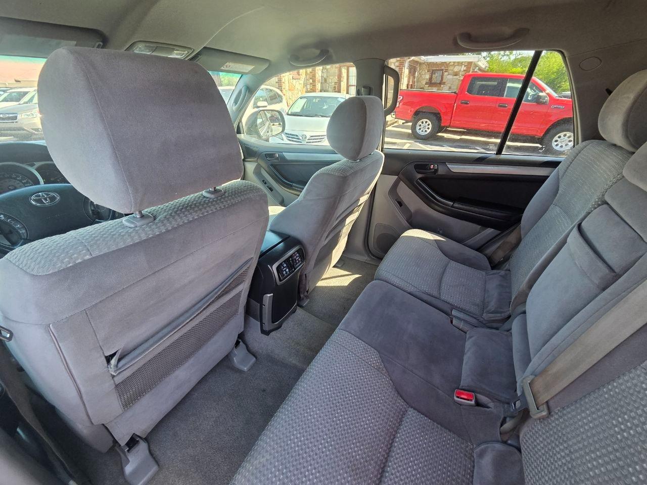 Toyota 4Runner SR5 2WD 2004