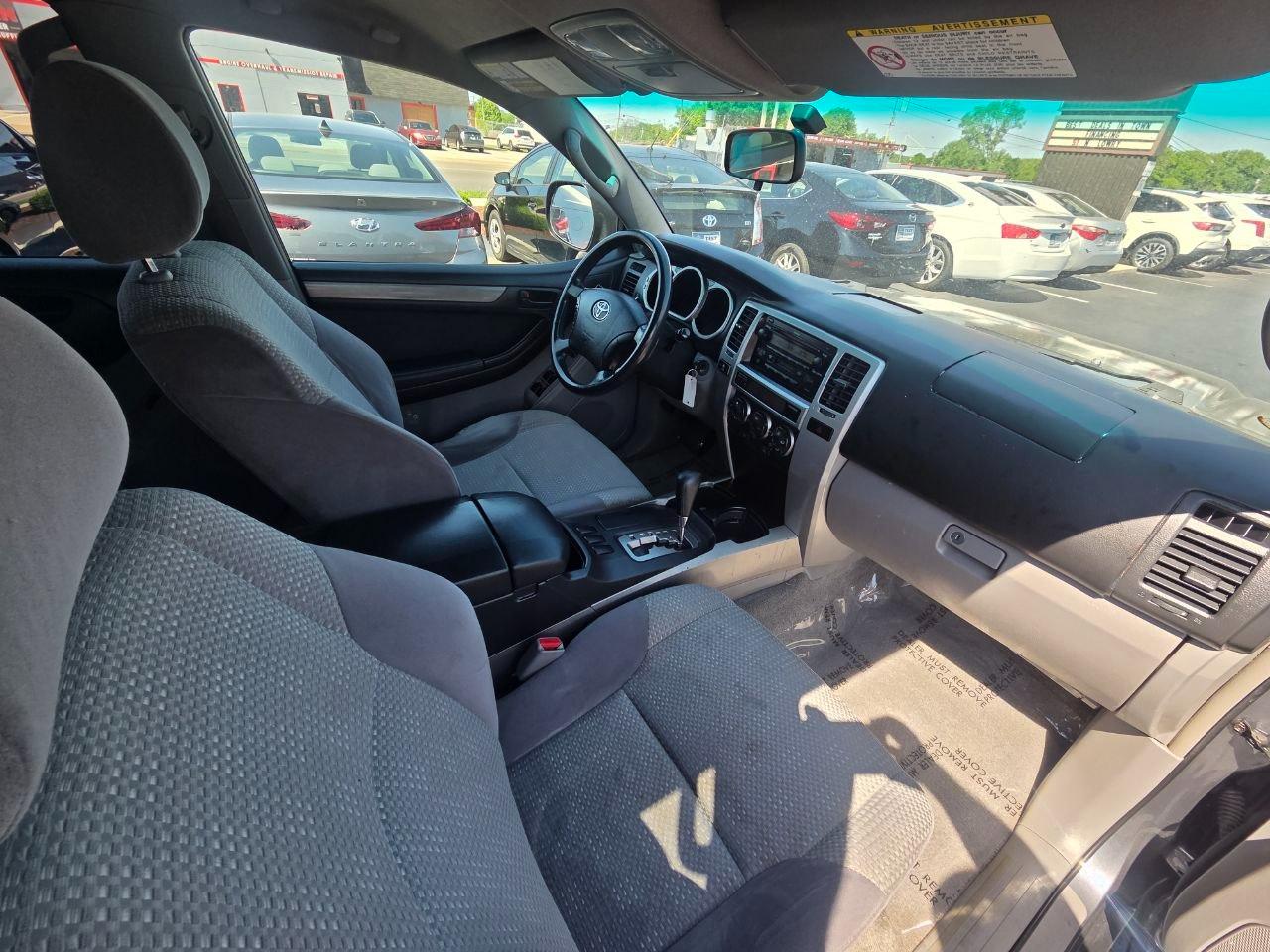 Toyota 4Runner SR5 2WD 2004