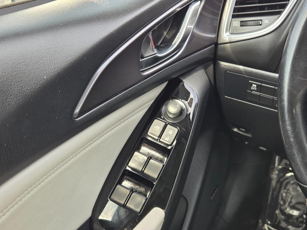 Mazda MAZDA3 Grand Touring 2017