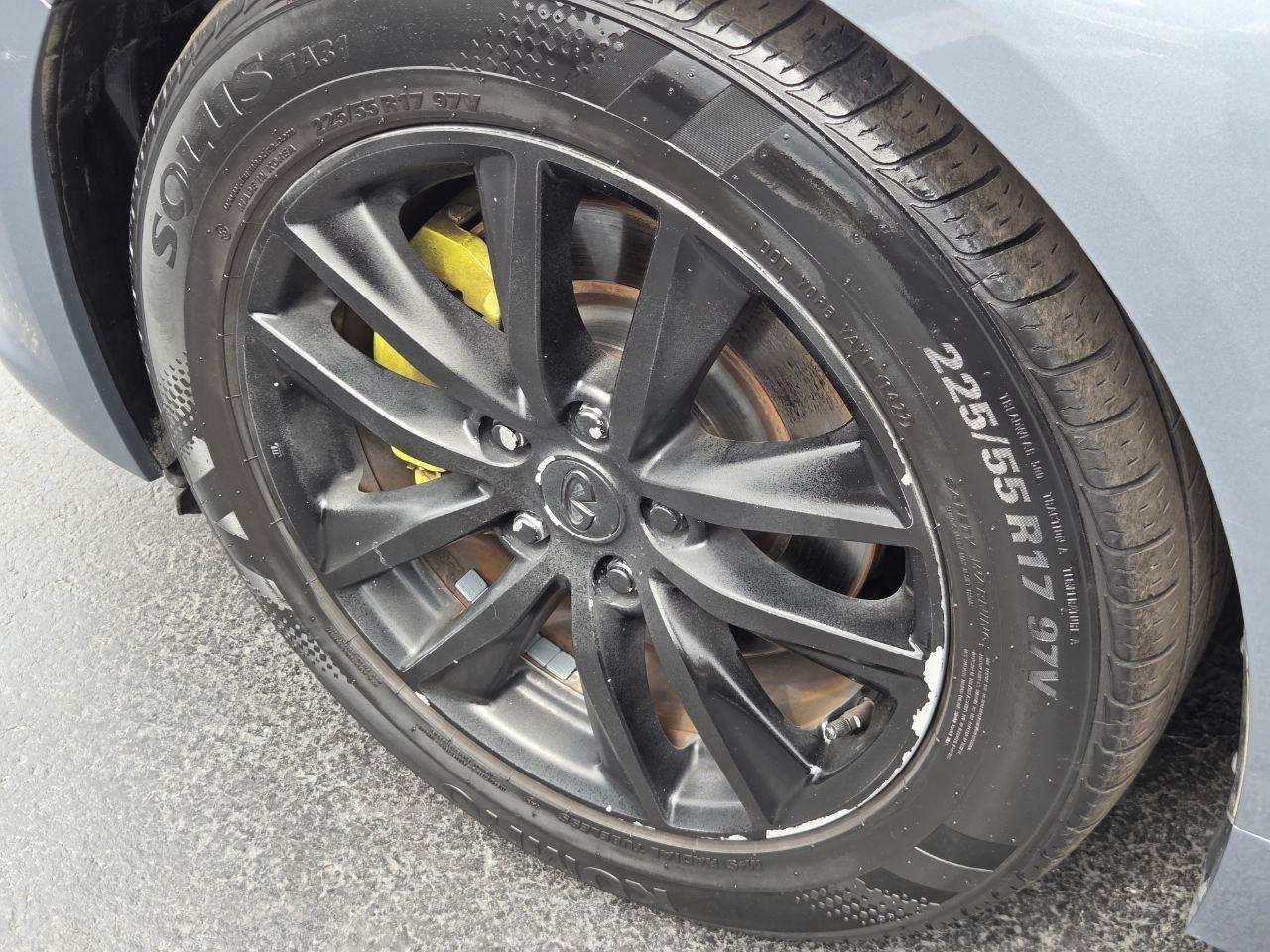 Infiniti Q50 Base 2015