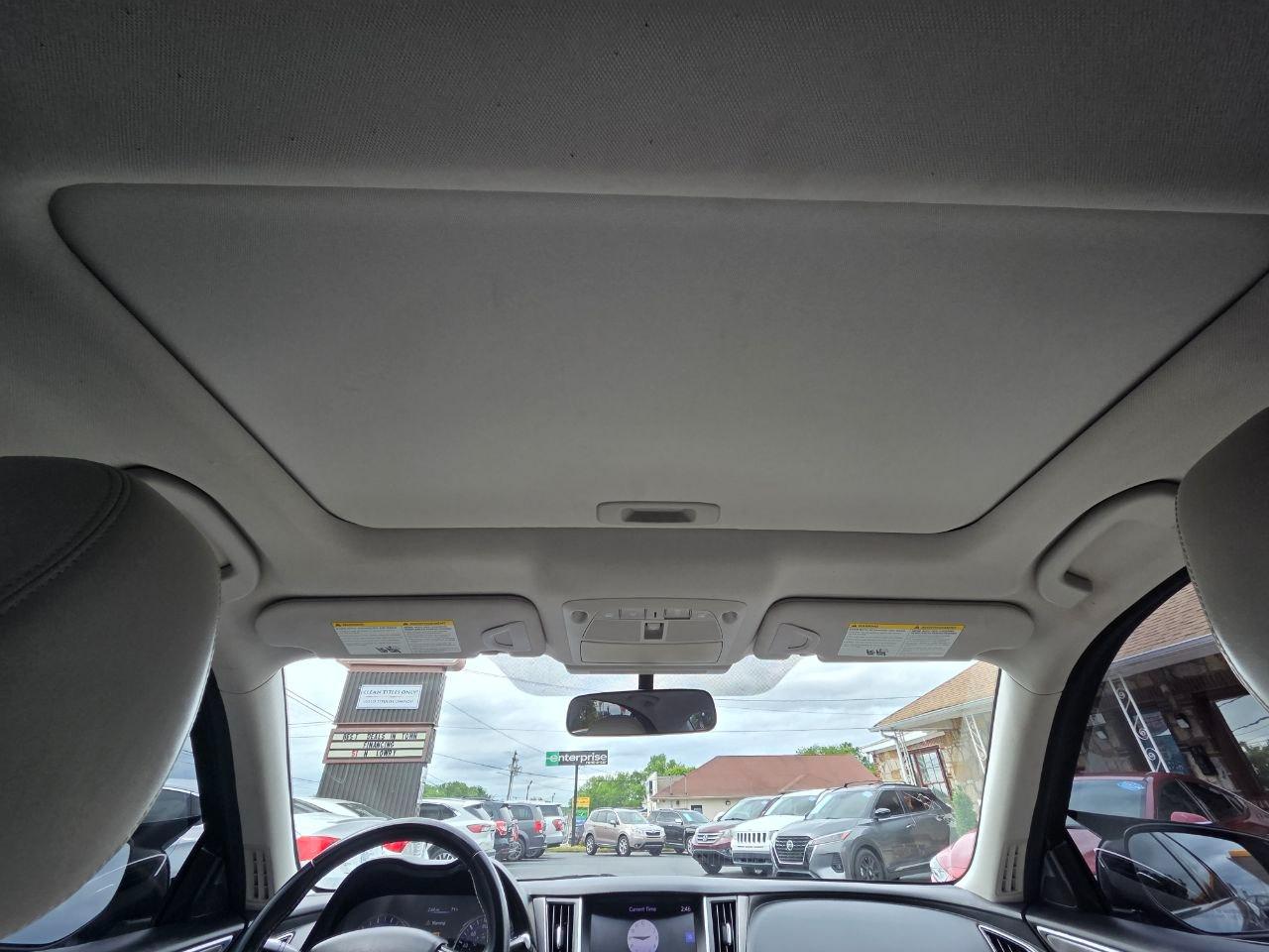 Infiniti Q50 Base 2015